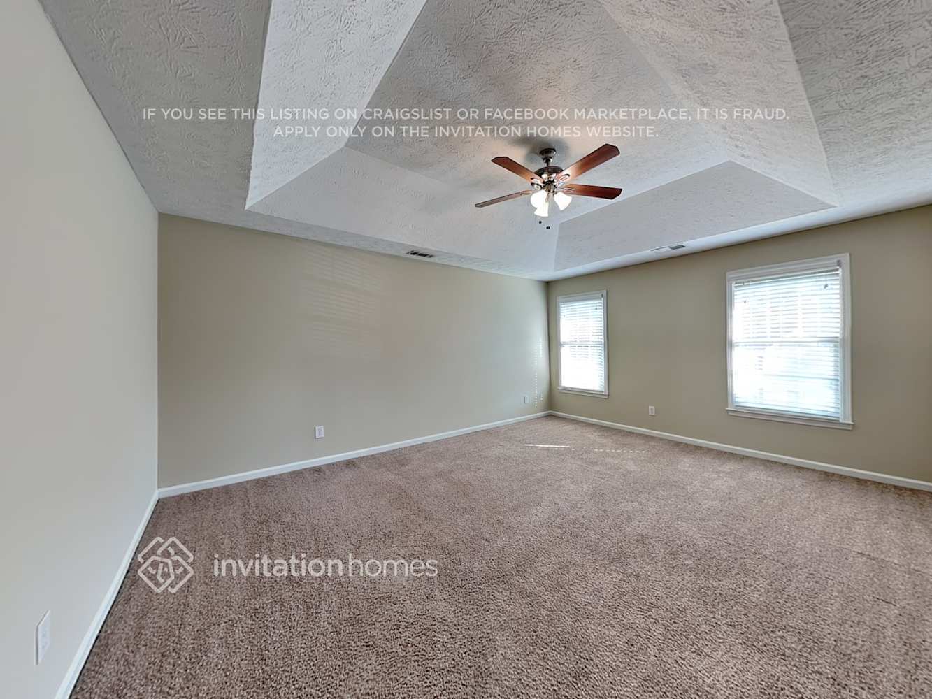Building Photo - 3925 Riversong Dr NW