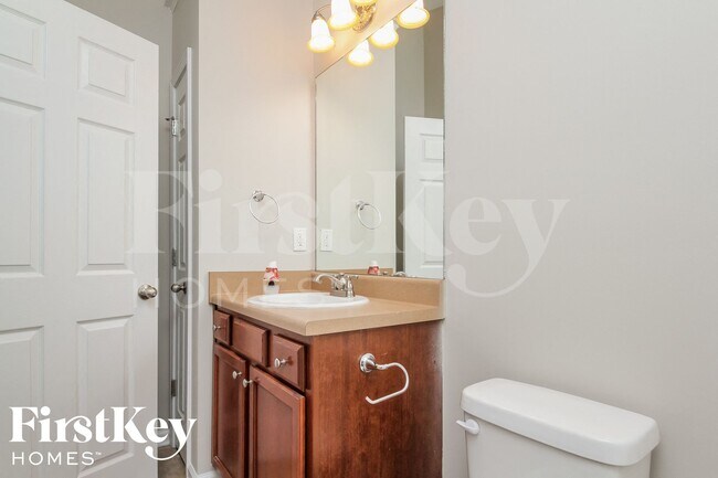 Building Photo - 10140 Benton Woods Dr