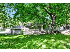 Building Photo - 13101 Thomas Ave