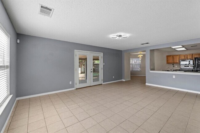 Building Photo - 1704 Matagorda Dr