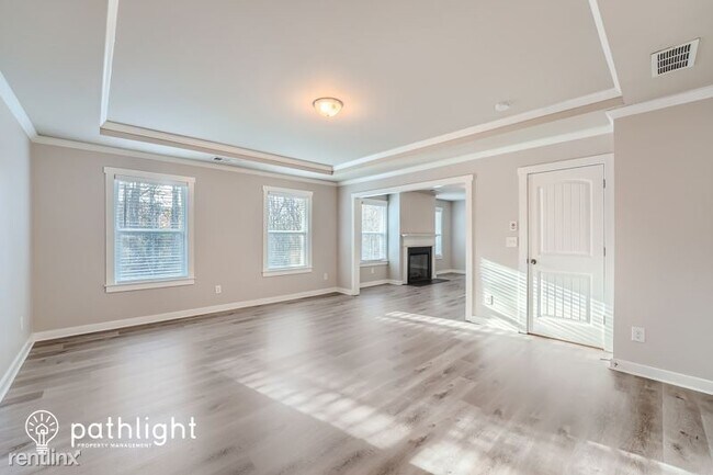 Building Photo - 5 br, 3 bath House - 2501 Wevok Way SE UNIT