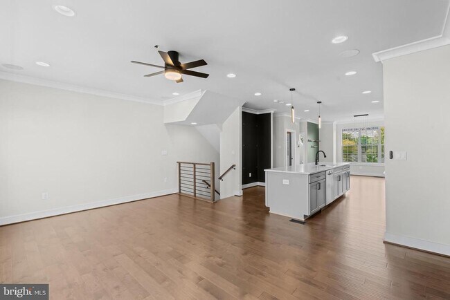 Building Photo - 5284 Ridgeview Retreat Dr