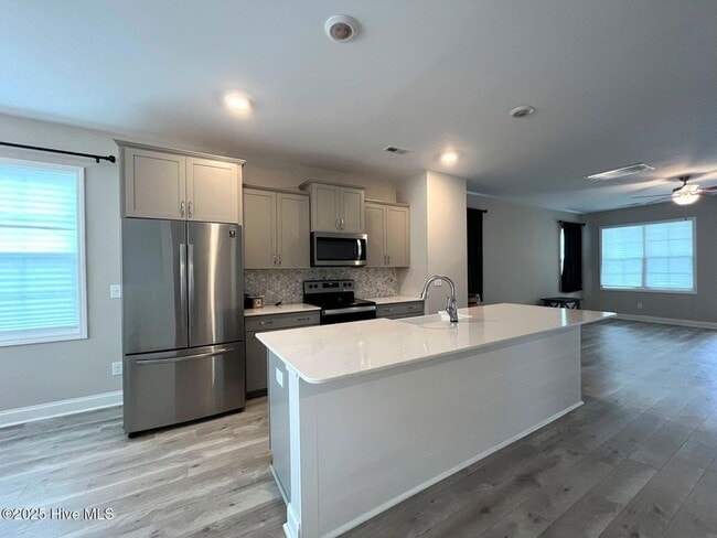 Building Photo - 60 Brownstone Ln