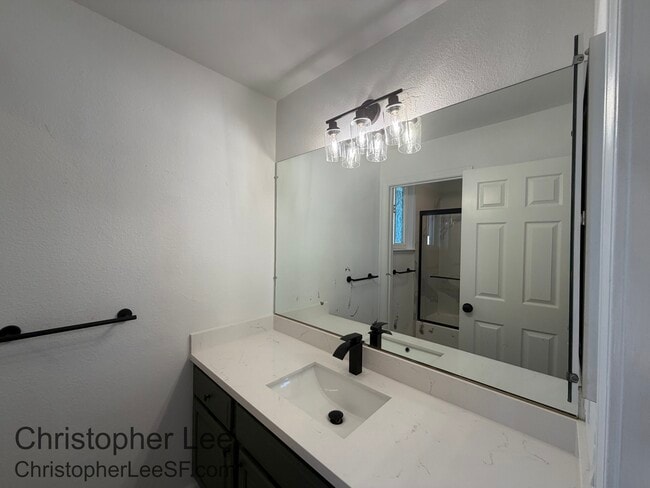 Building Photo - 1849 Kofman Pkwy