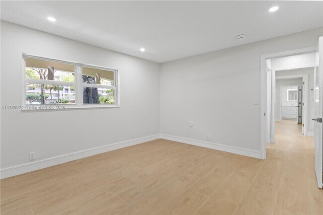 Building Photo - 809 Cypress Blvd