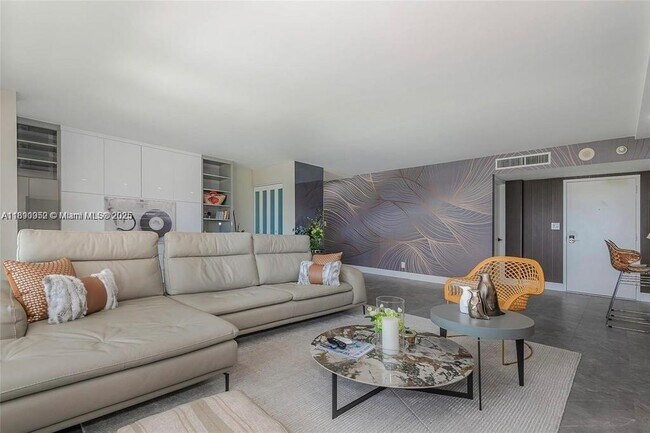 Building Photo - 3900 Galt Ocean Dr