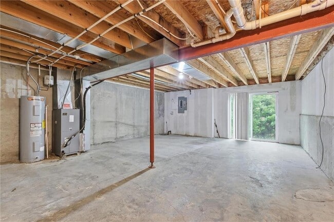 Building Photo - 10337 Parkview Ave