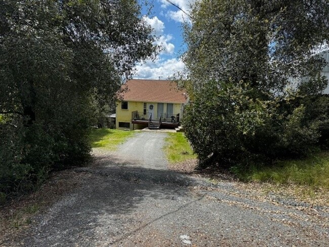 Building Photo - East Sonora Cottage with a view