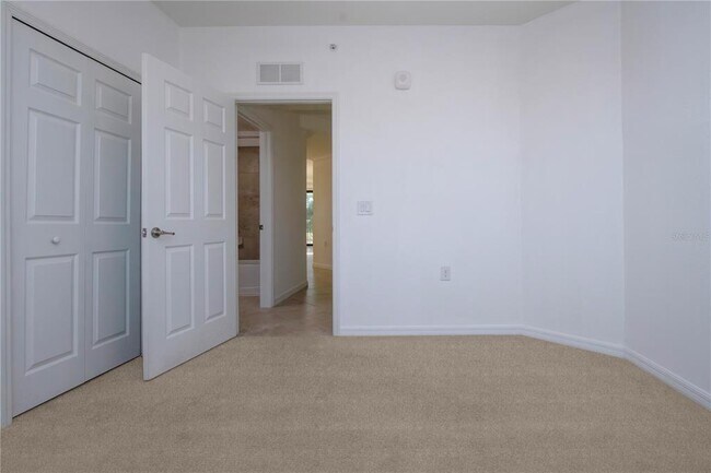 Building Photo - 16804 Vardon Ter