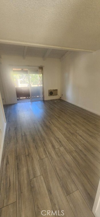 Building Photo - 1040 W MacArthur Blvd