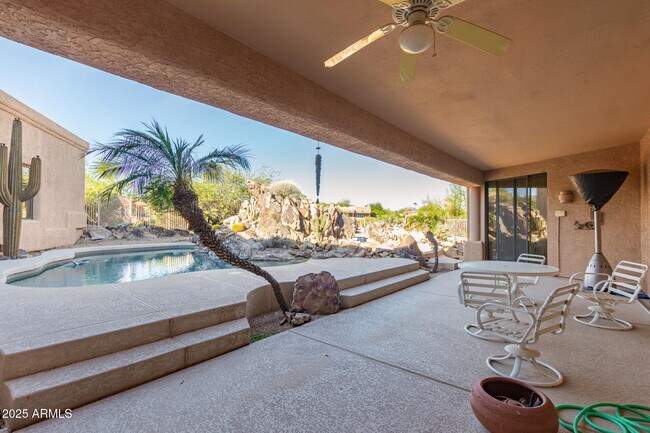 Building Photo - 15048 N Elena Dr