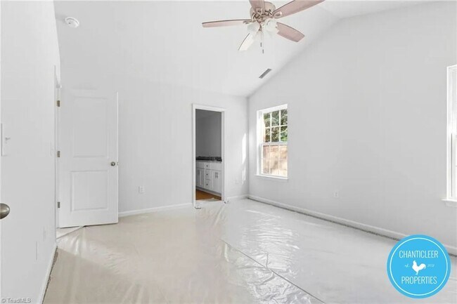 Building Photo - 2903 Bolton Pl