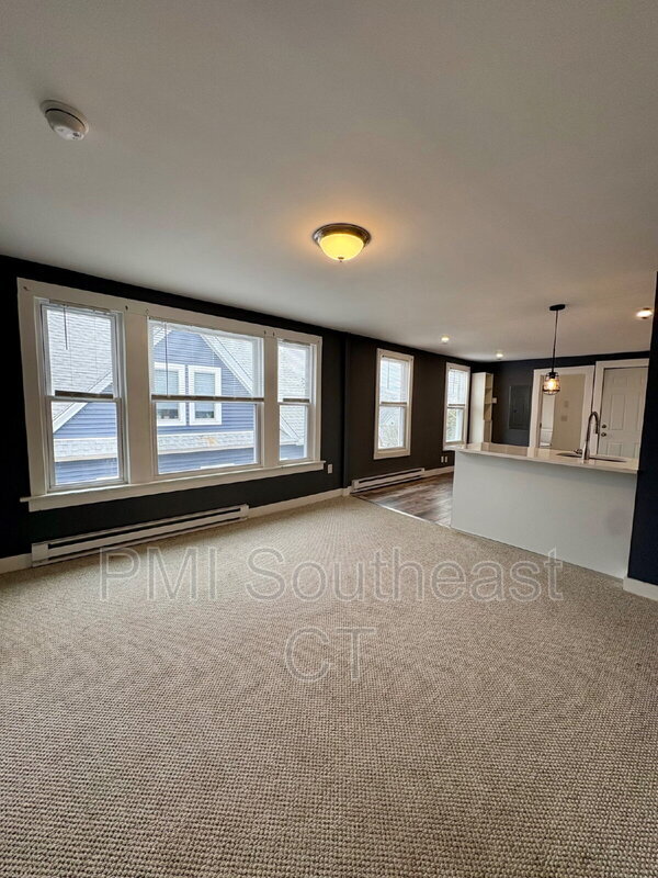 Building Photo - 200 Montauk Ave