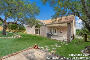 Building Photo - 723 Sendera St