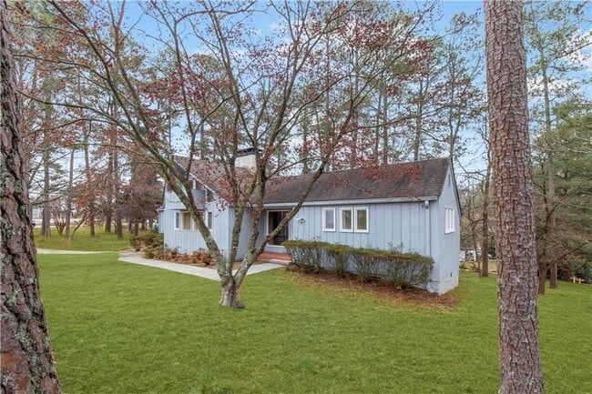 Building Photo - 264 Jones Dr