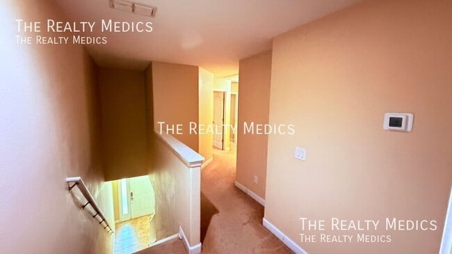 Building Photo - 2832 Adelaide Ct