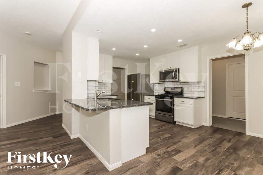 Building Photo - 16114 Speyburn Ct