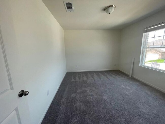 Building Photo - 10345 Castle Lyons Ln