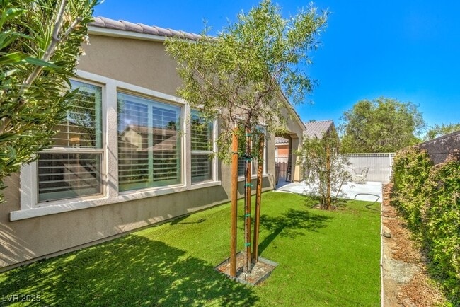 Building Photo - 3709 Corte Bella Hills Ave