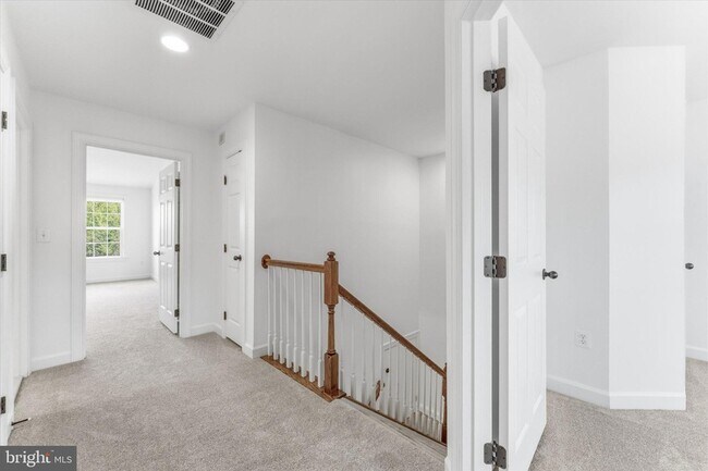 Building Photo - 25263 Beach Pl