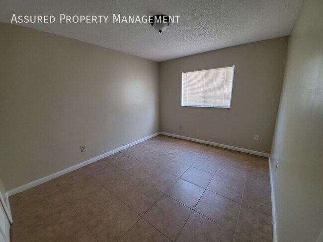 Building Photo - 2727 Dobbin Dr