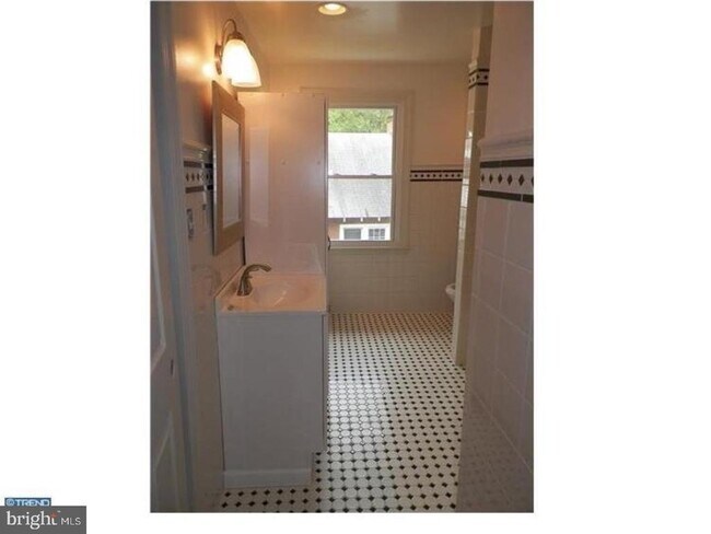 Building Photo - 136 Paoli Pike