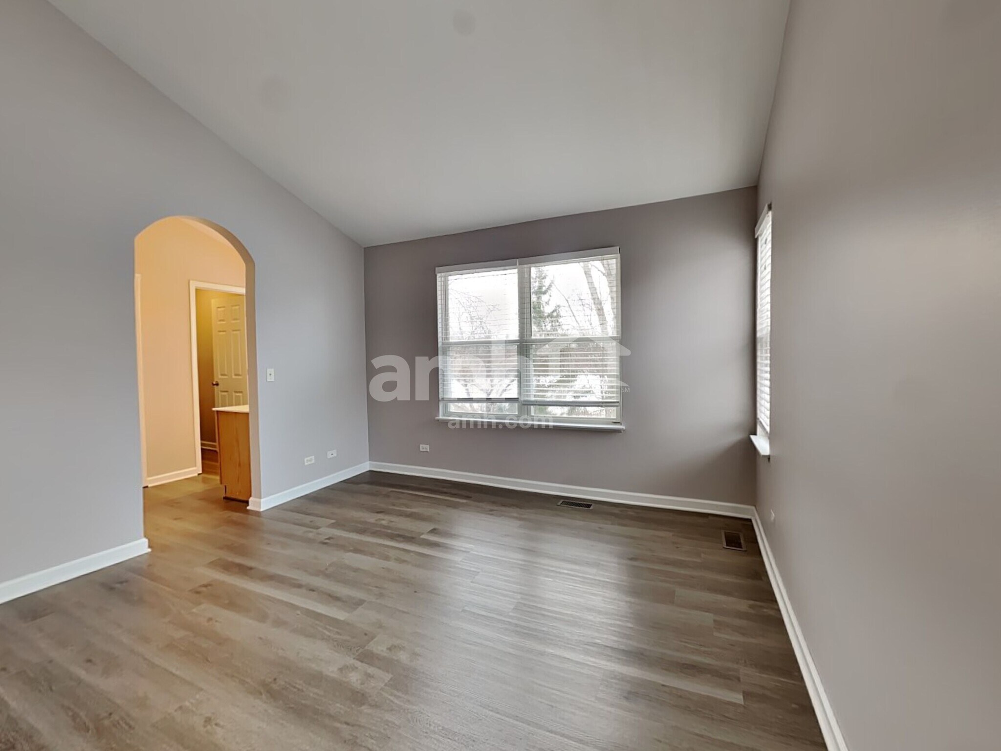 Building Photo - 230 School Dr