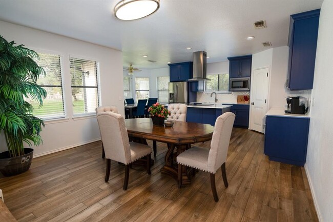 Building Photo - 30715 Onion Creek