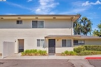 Building Photo - 2141 Swan Ct