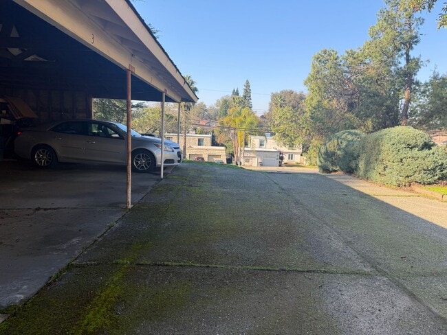 Building Photo - 2868003/60