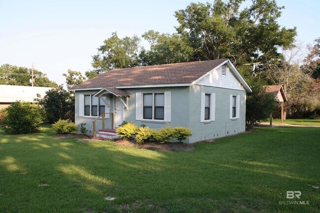 Building Photo - 852 Prospect Ave