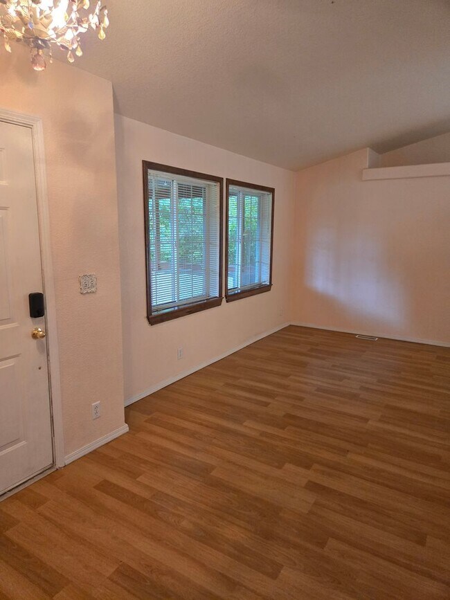 Building Photo - STATUS: PENDING APPLICATION- R10B | $1995 ...