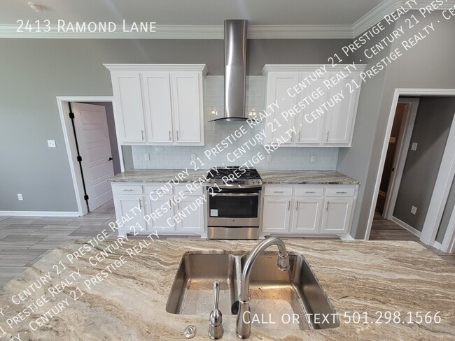 Building Photo - 2413 Ramond Ln
