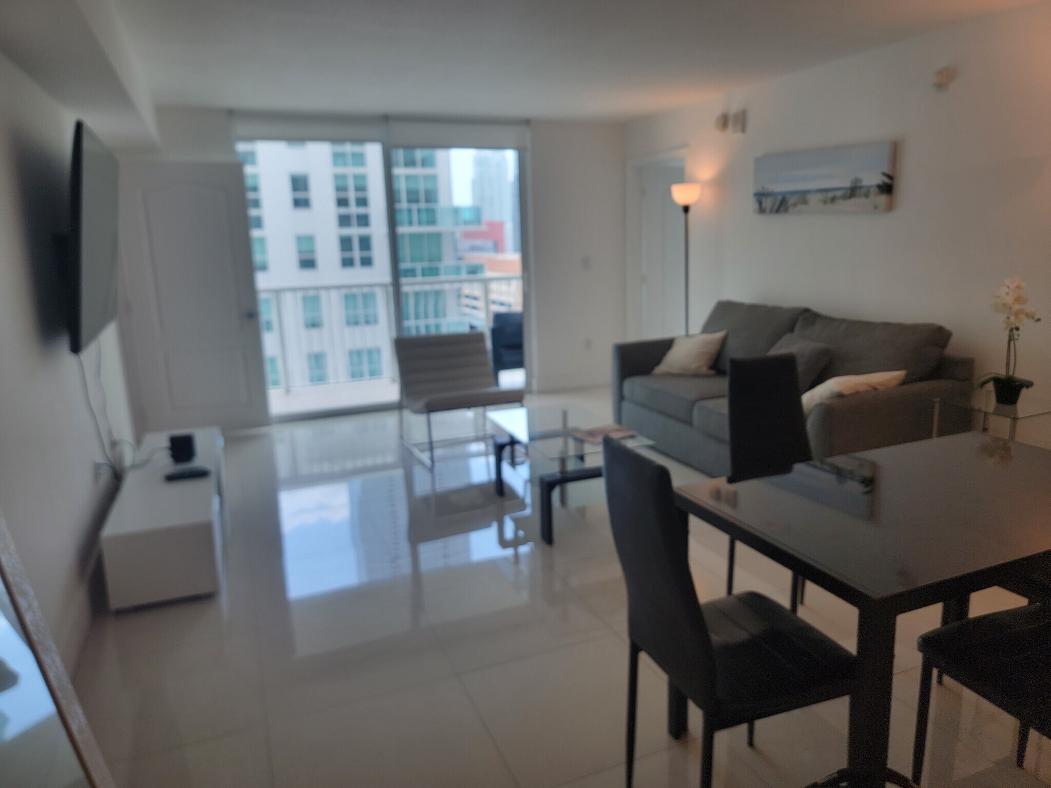 Building Photo - 1200 Brickell Bay Dr