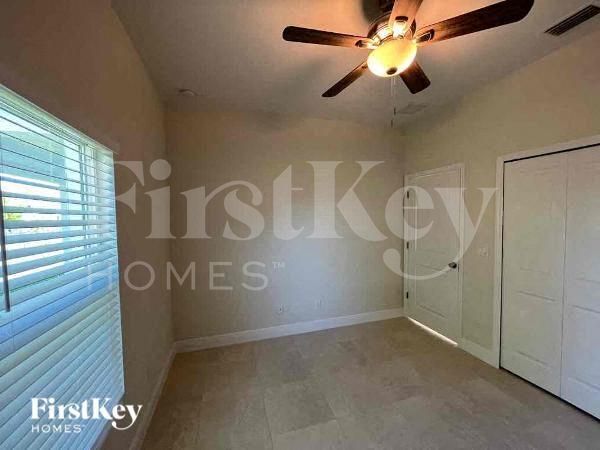 Building Photo - 3062 NW 2nd Pl