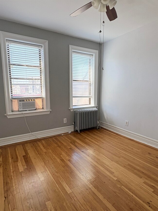 Building Photo - 527-529-529 34th St