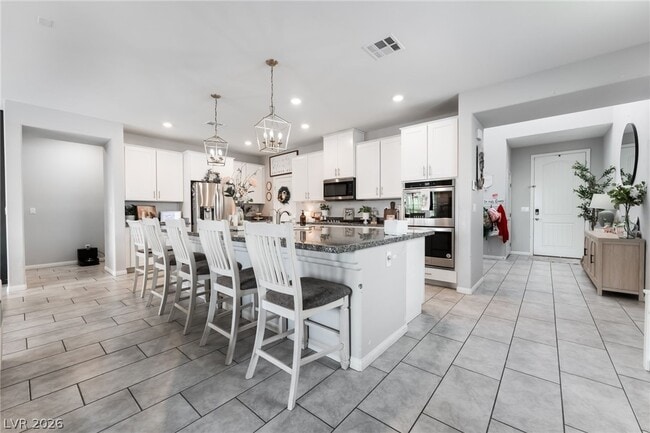 Building Photo - 7438 Ardenno St