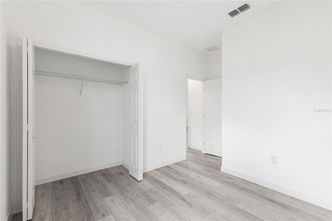 Building Photo - 835 Colville Dr