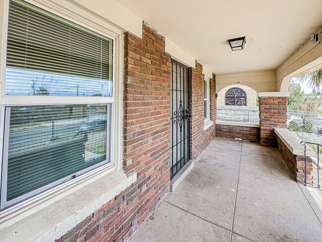 Building Photo - Welcome home!