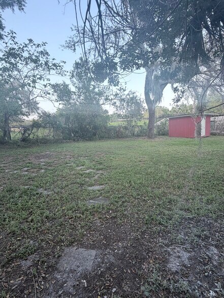 Building Photo - 4606 River Hills Dr