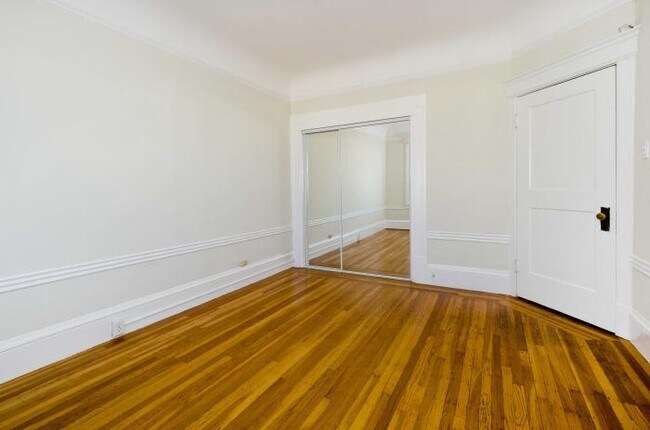 Building Photo - 1 bedroom in San Francisco CA 94109