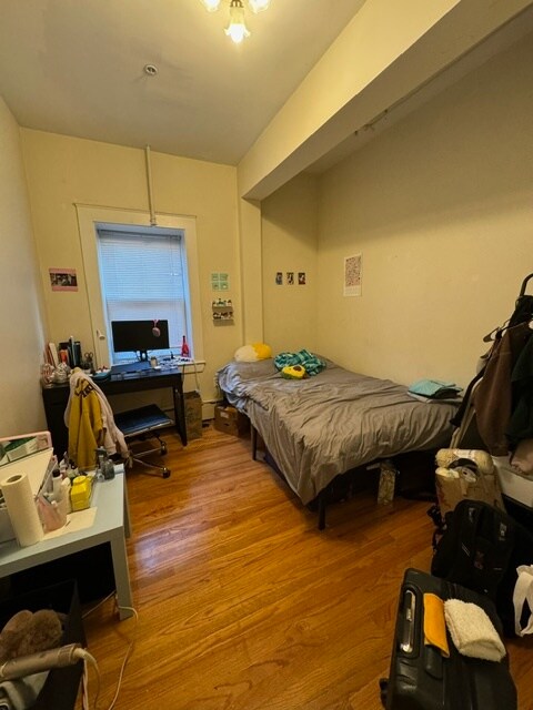 Building Photo - 84 Fenway