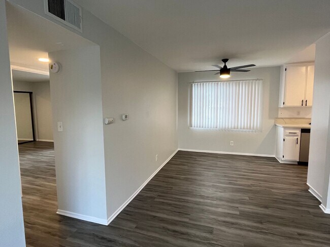Interior Photo - 17211 Chatsworth Street