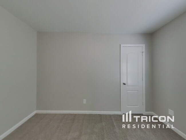 Building Photo - 2214 Turtle Point Road Charlotte NC
