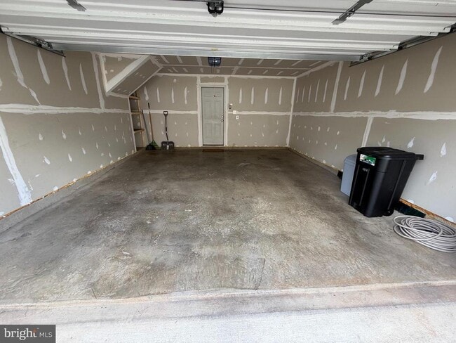 Building Photo - 6808 Flour Mill Ct