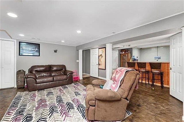 Basement - 919 NE 112th Ter