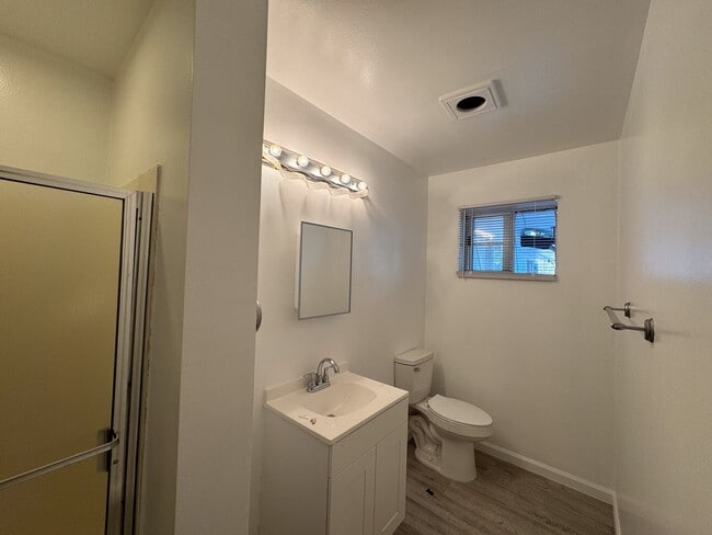 Building Photo - Remodeled Reseda Home