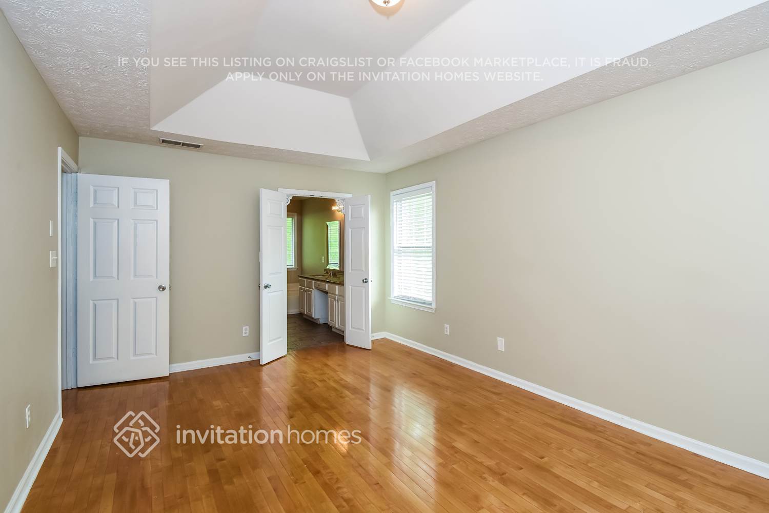 Building Photo - 3018 Cranbrook Walk