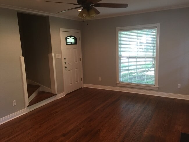 Building Photo - 2556 Boyd Ave