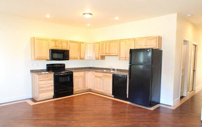 Building Photo - College Ave Townhomes